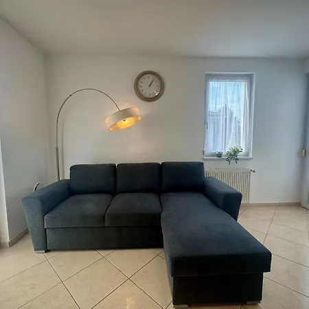 B73 Apartment *
